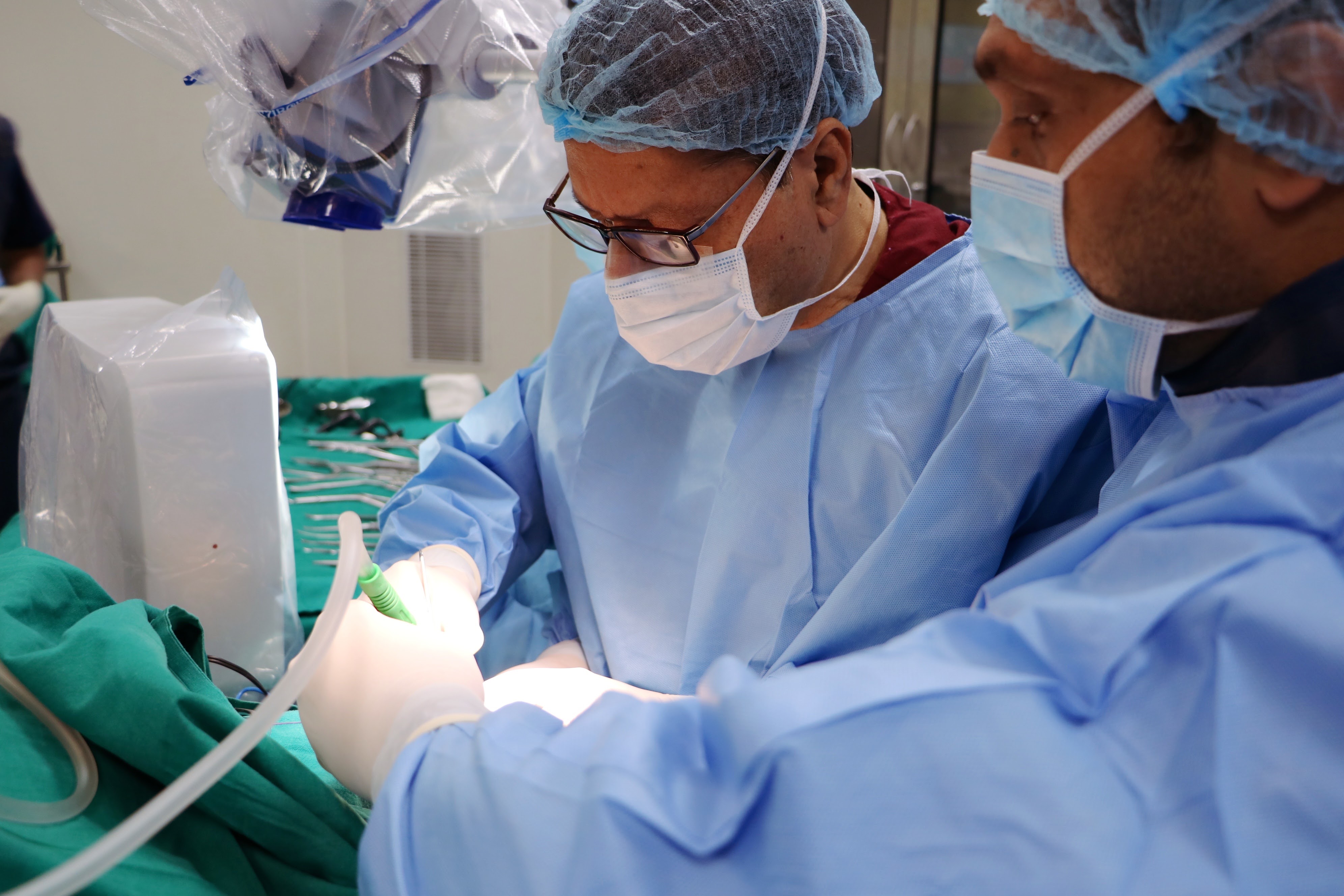 १९ हजार न्युरो सर्जरी गरेका चिकित्सक भन्छन् - सबै शल्यक्रियाले नयाँ कुरा सिकायो